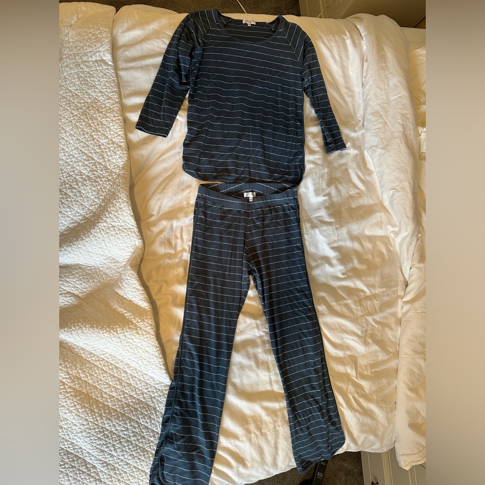 LAKE Pajamas Striped Navy Pajama Set